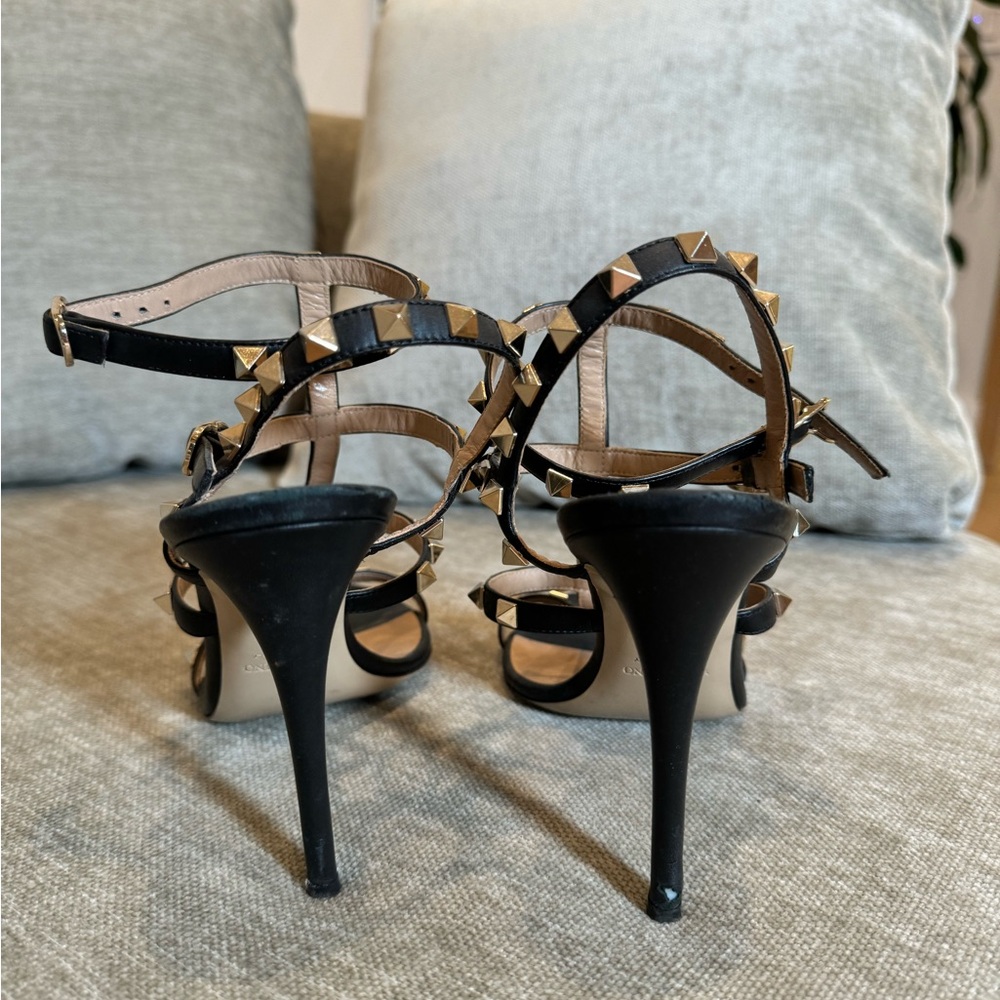 Valentino Garavani
Rockstud 100mm leather sandals - Picture 3 of 6